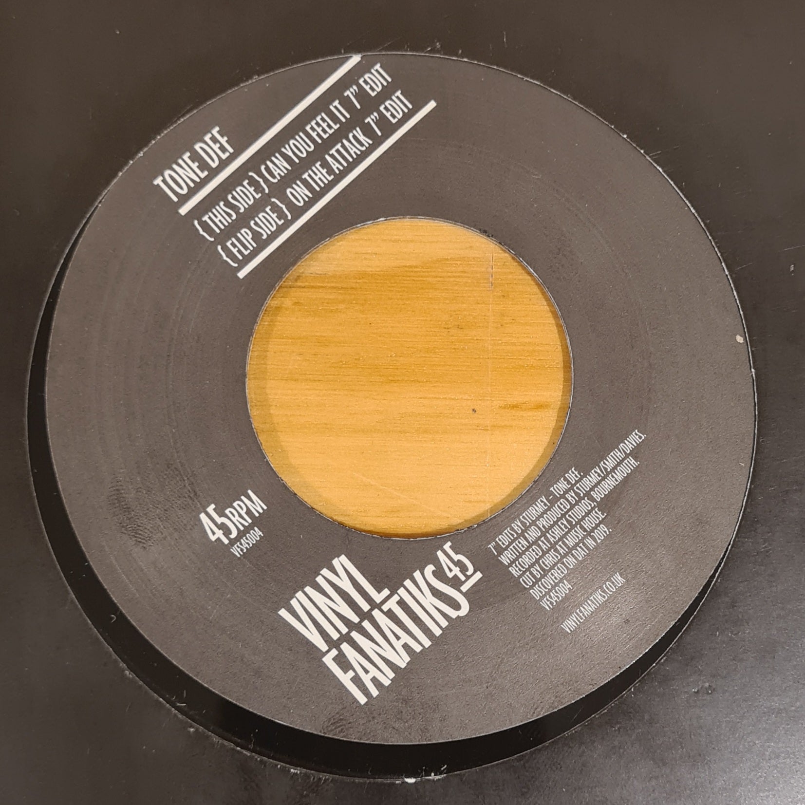 VINYL FANATIKS 45 PACK - 003/004 + 7" ADAPTER - Last 3