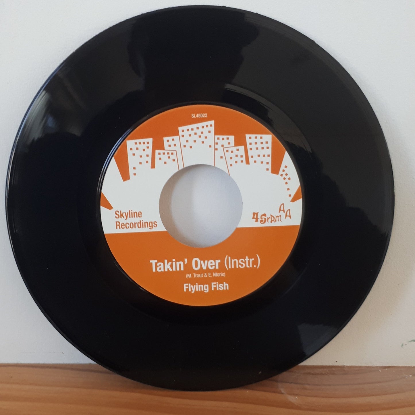 Flying Fish "Taking Over" featuring Elliot May vocal / inst. - 7" Last 1